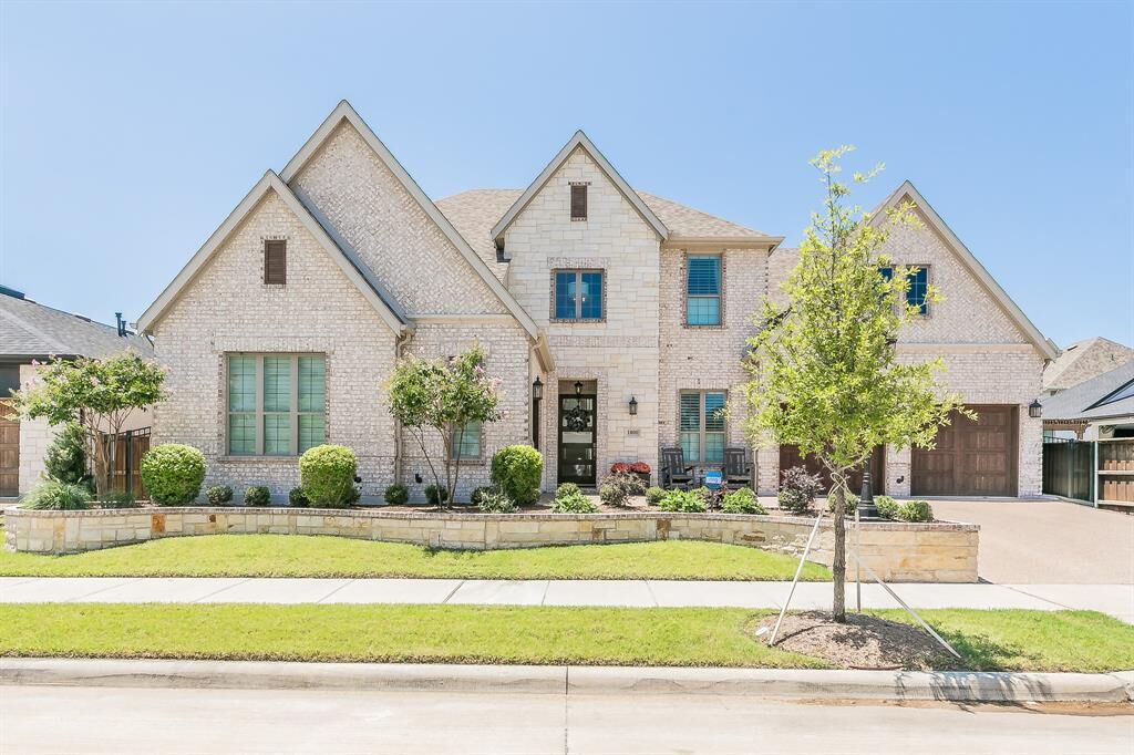 Property Photo:  1800 Sable Bay Lane  TX 76005 