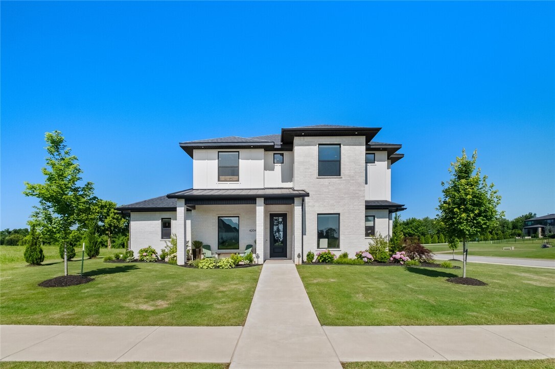 Property Photo: 4204 S Exeter Drive AR 72758