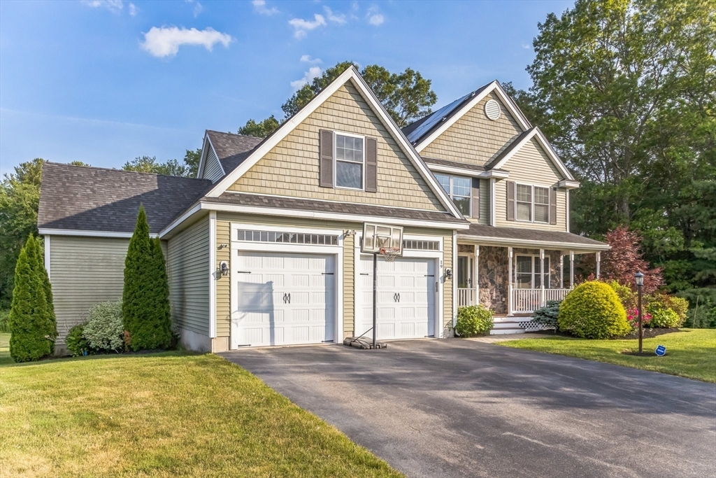 Property Photo:  19 Crystal Circle  MA 01876 