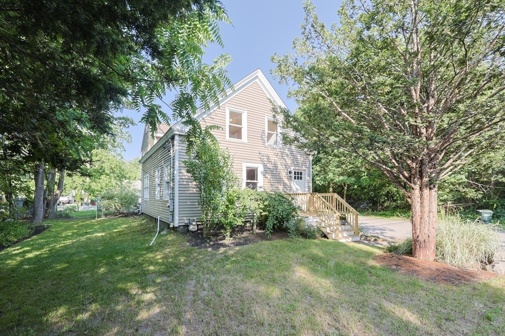211 Hayden Rowe St  Hopkinton MA 01748 photo