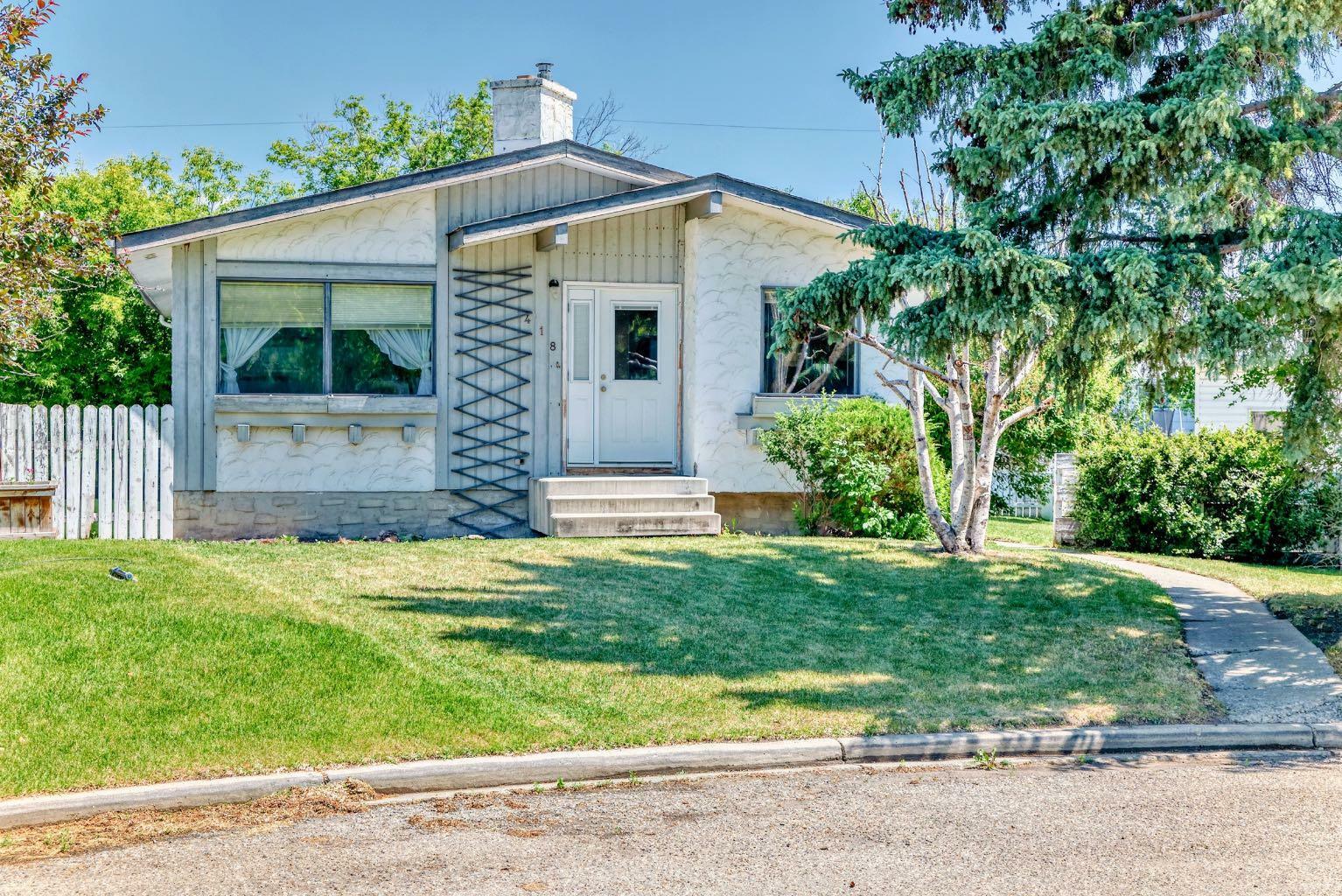 Photo de la propriété: 418 Ellis Crescent AB T1V 1J1