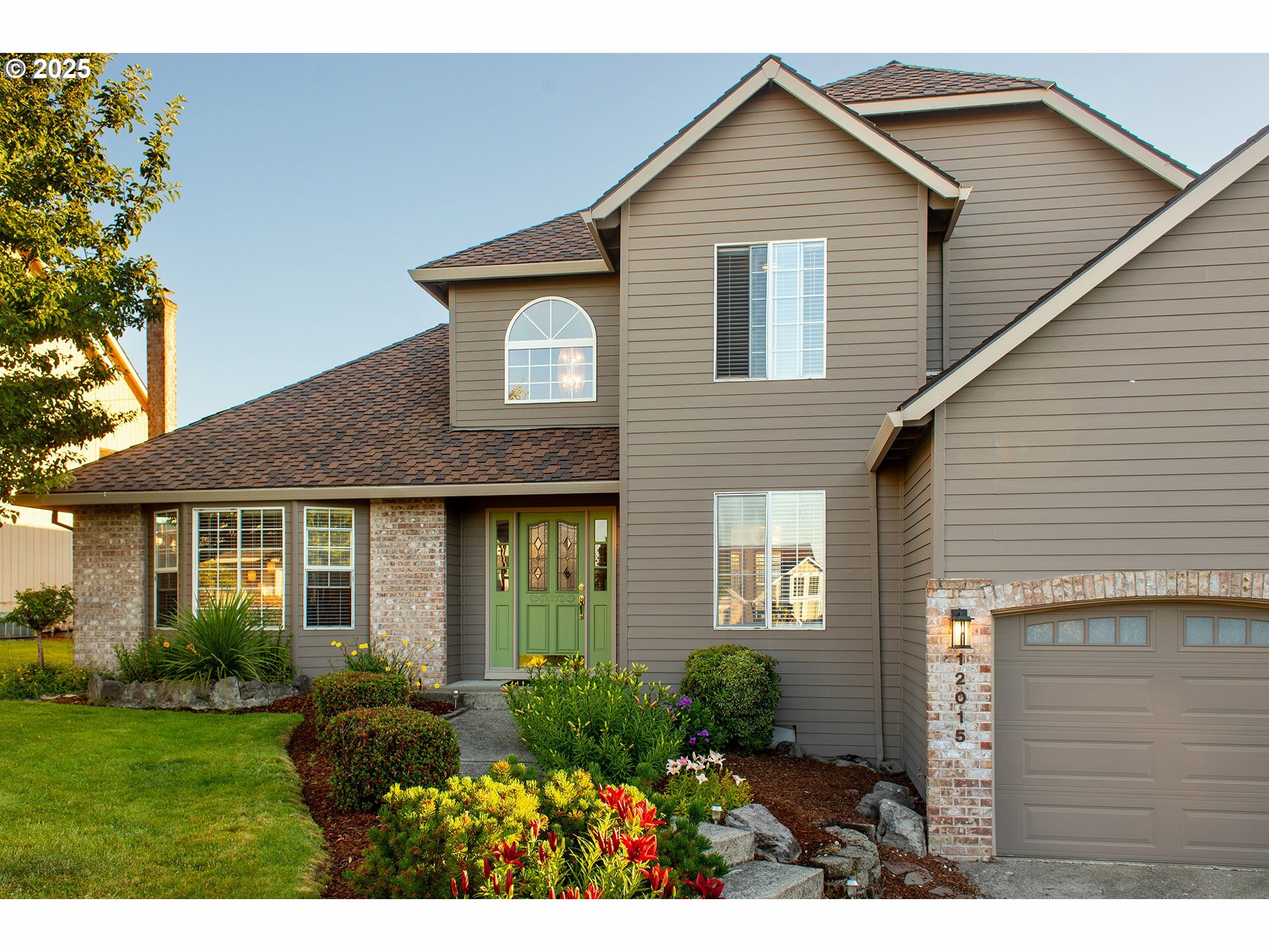 Property Photo: 12015 SE Regal Ct OR 97015