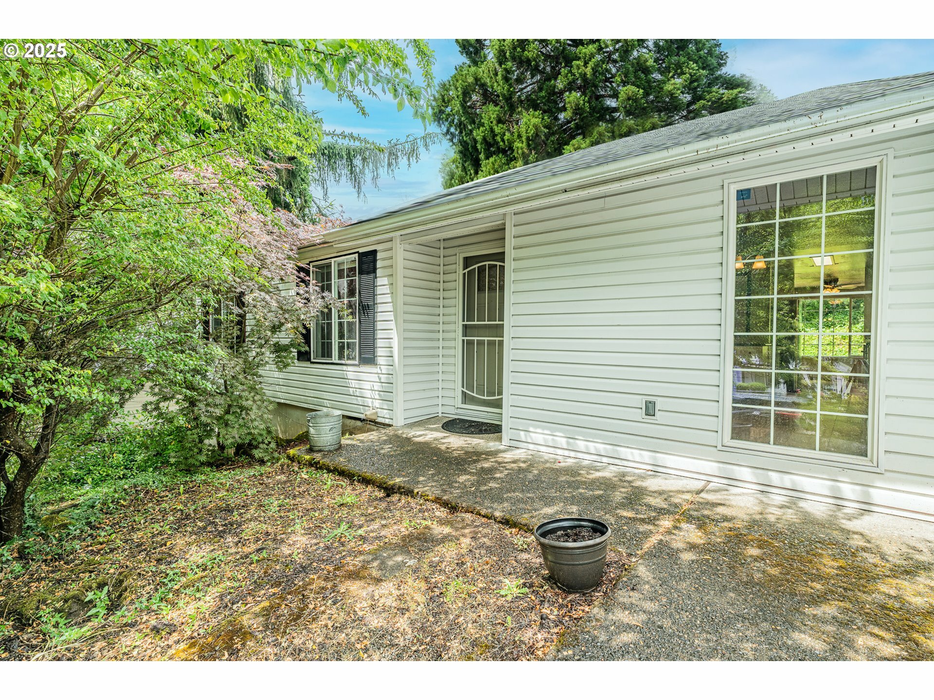Property Photo:  6593 SE Thiessen Rd  OR 97267 