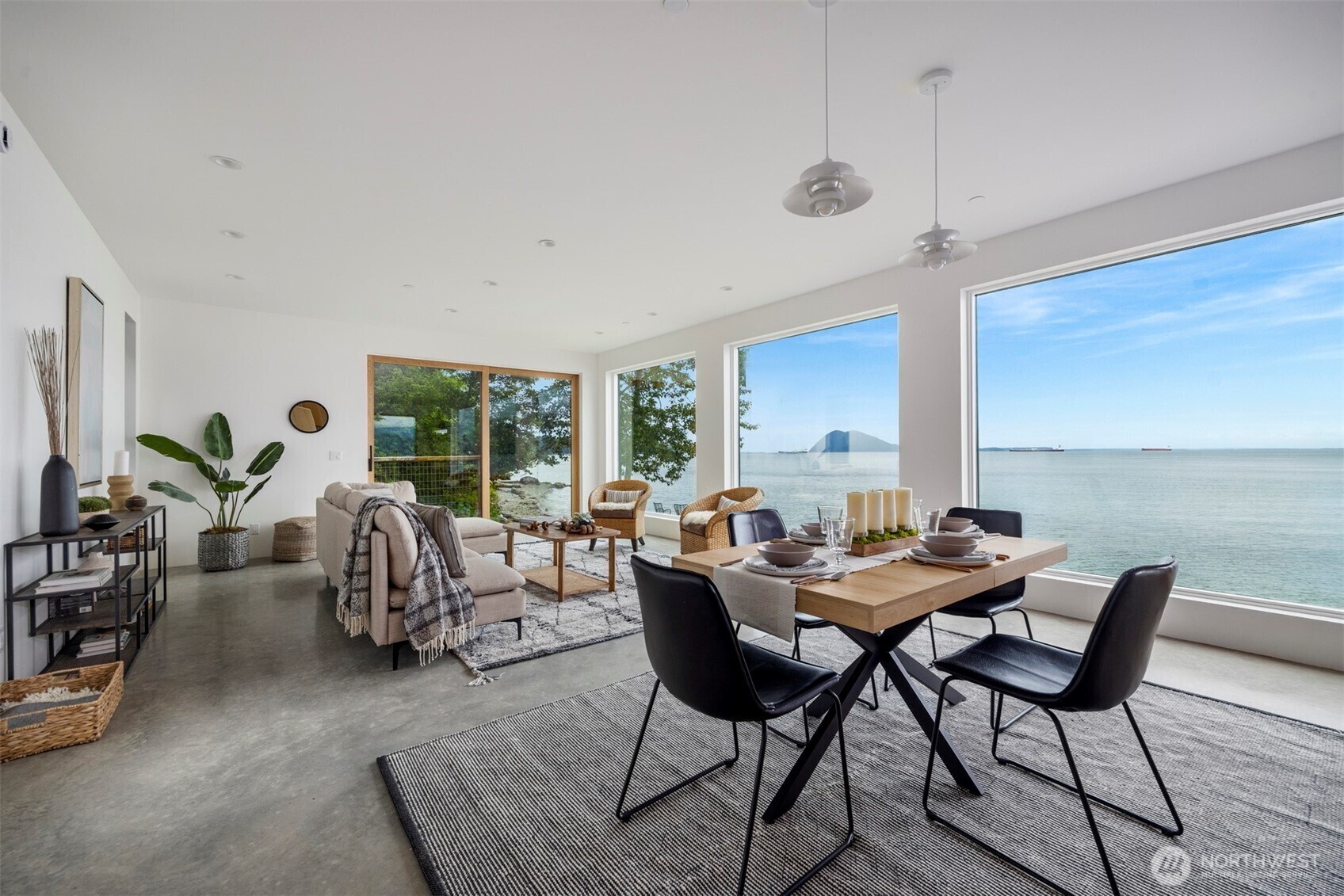 Property Photo: 4869 Mercer Road WA 98232