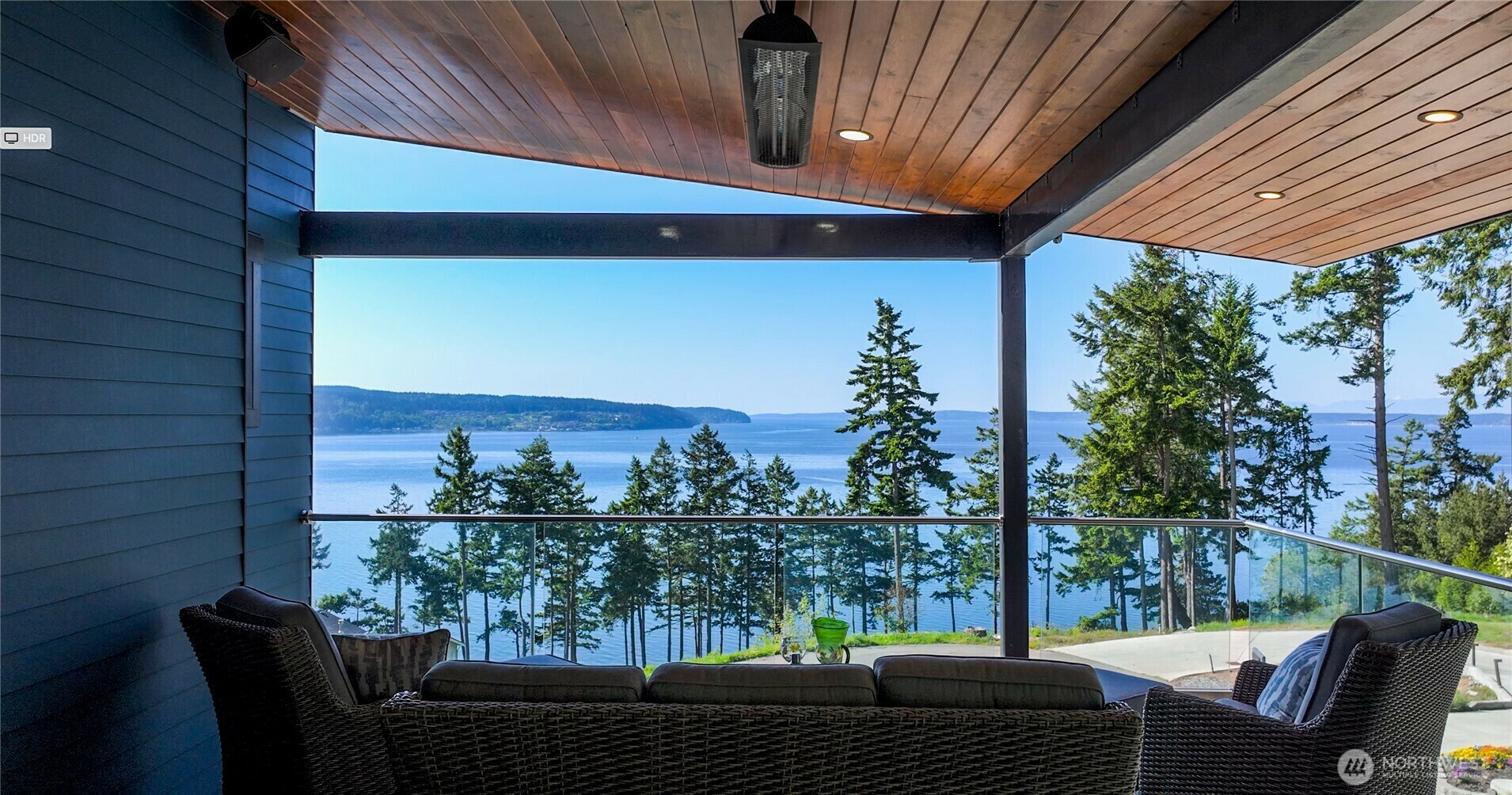 Property Photo: 1423 Sergios View Lane WA 98277
