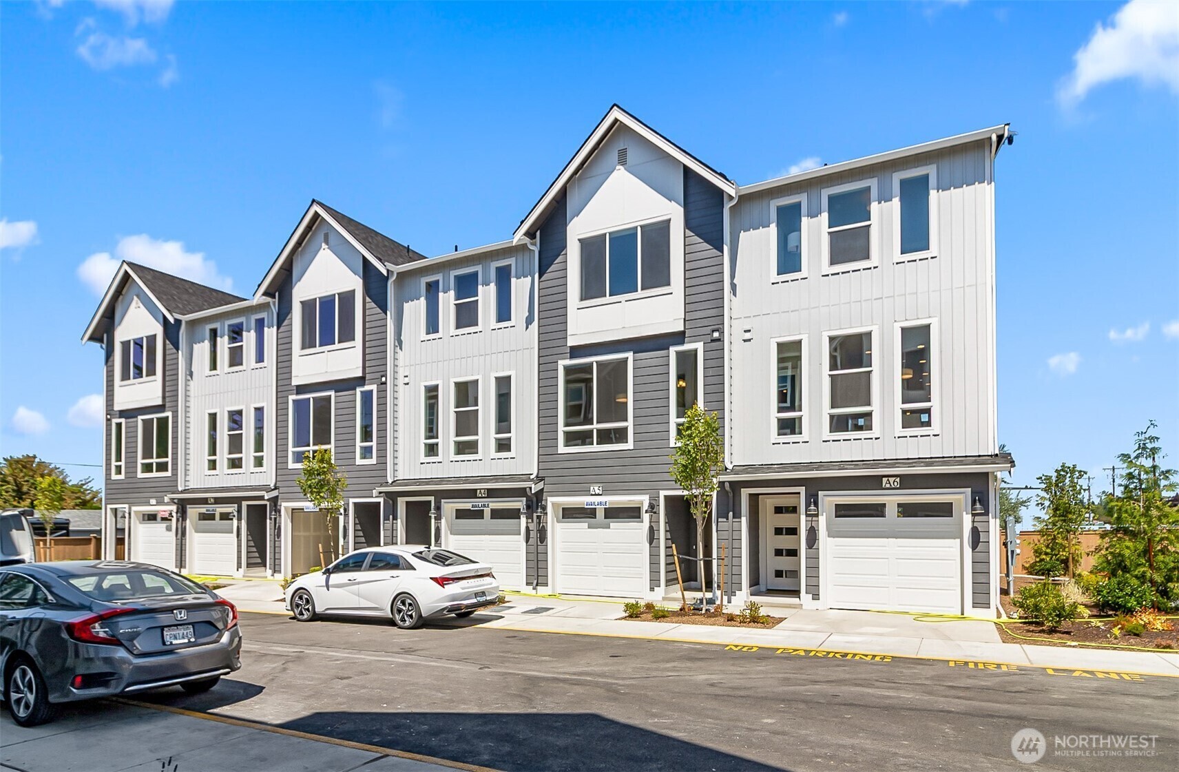 Property Photo:  15726  40th Avenue W A6  WA 98087 