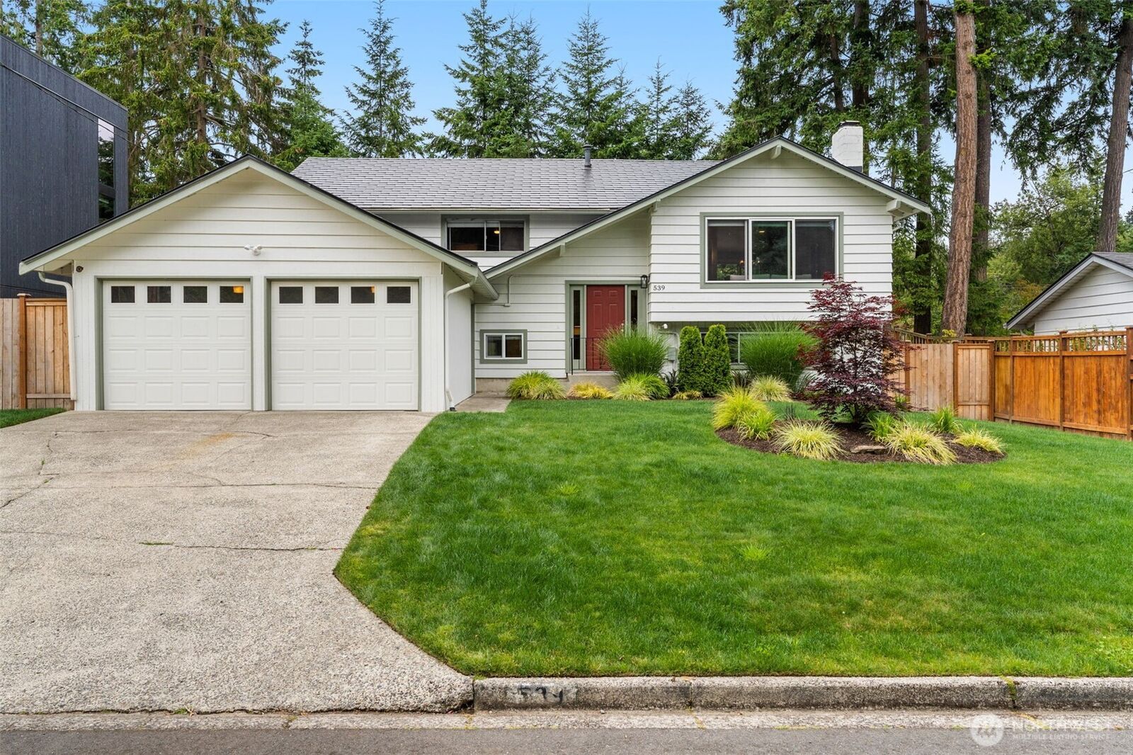 Property Photo: 539 129th Avenue SE WA 98005