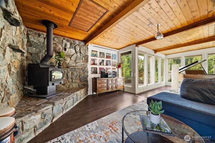 Property Photo:  688  Old Samish Road  WA 98229 