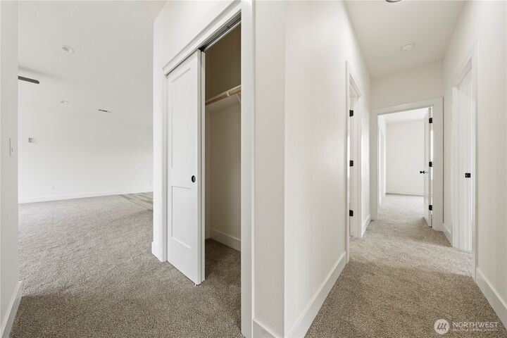 Property Photo:  714  P Street NE  WA 98848 