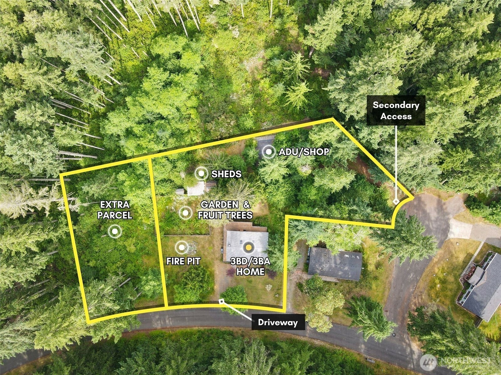 Property Photo: 11422 Leschi Circle WA 98303