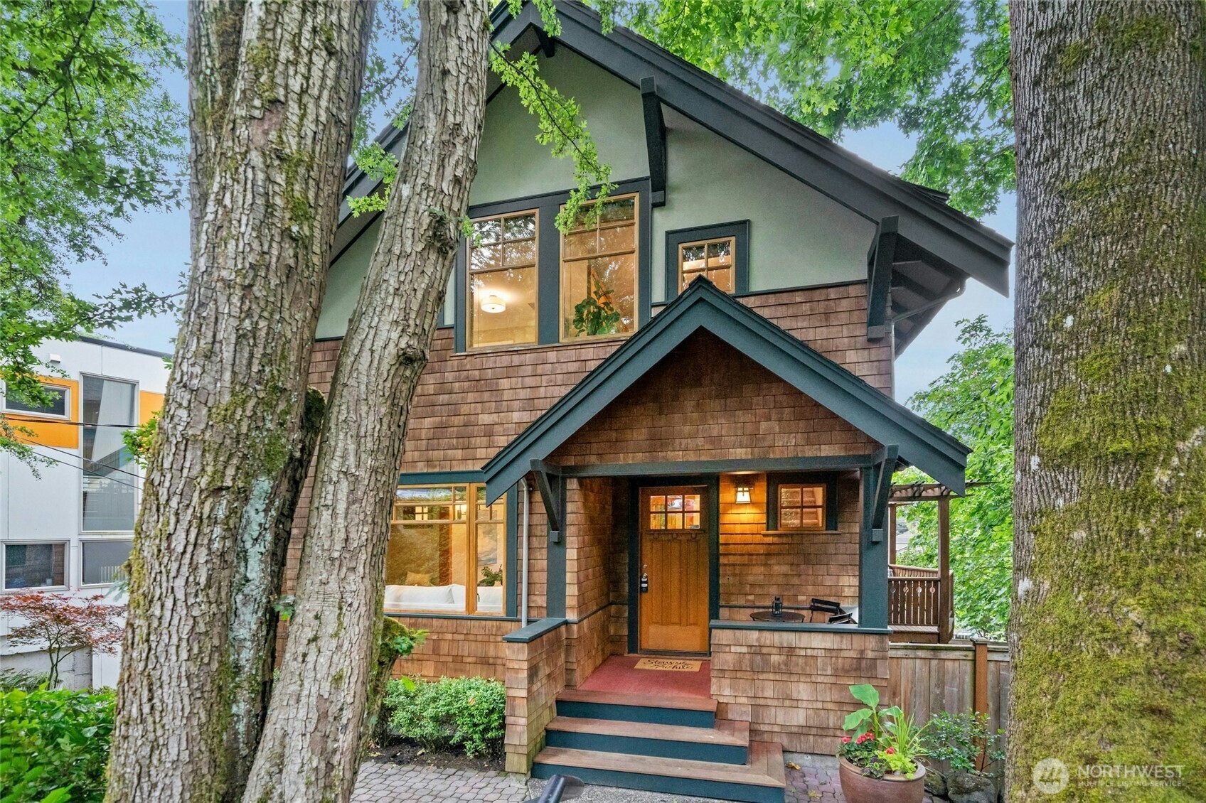 Property Photo: 3401 York Road S WA 98144