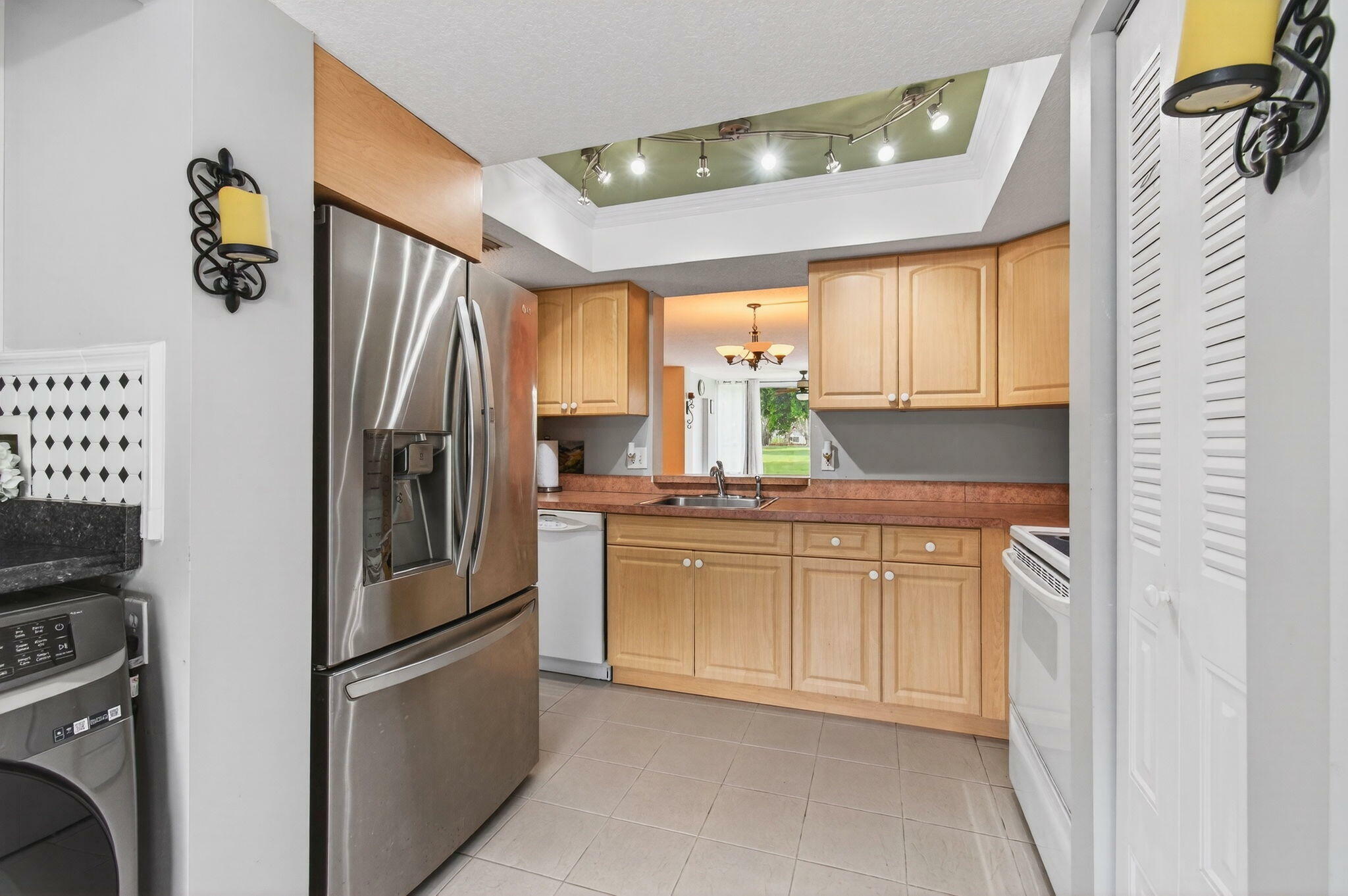 Property Photo: 16 Willowbrook Lane 102 FL 33446