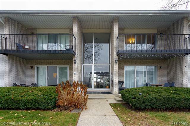 8401 Kennedy Circle N 7  Warren MI 48093 photo