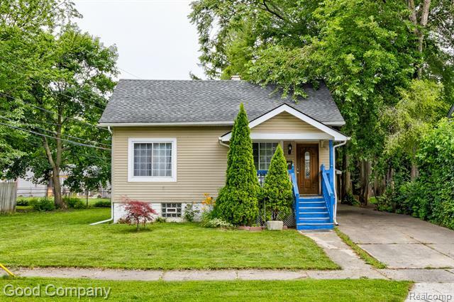 Property Photo: 419 Linden Avenue MI 48073