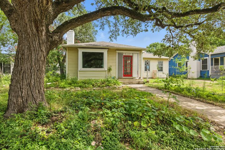 Property Photo:  1133 Donaldson Ave  TX 78228 