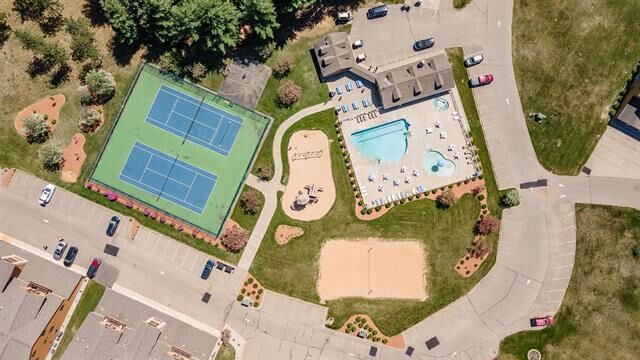 Property Photo:  1822-1 Parkland Drive 0701  WI 54613 