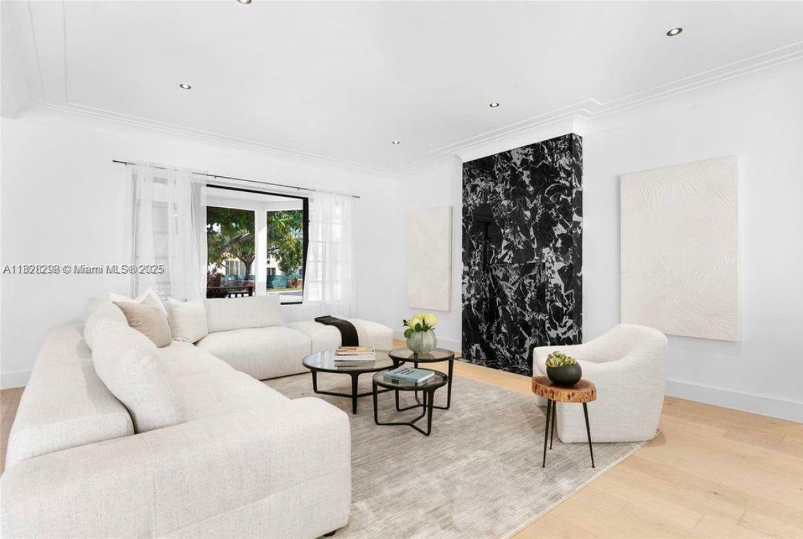 Property Photo: 4444 Adams Ave FL 33140
