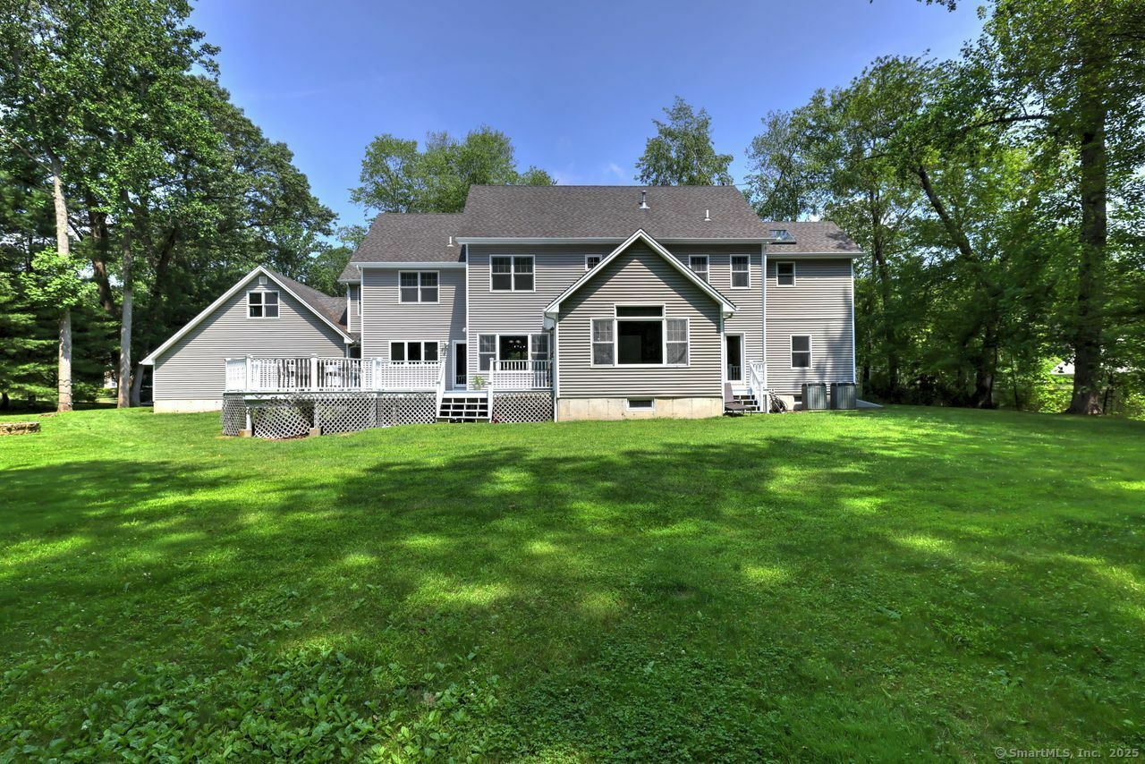 Property Photo: 105 Brinsmayd Avenue CT 06614