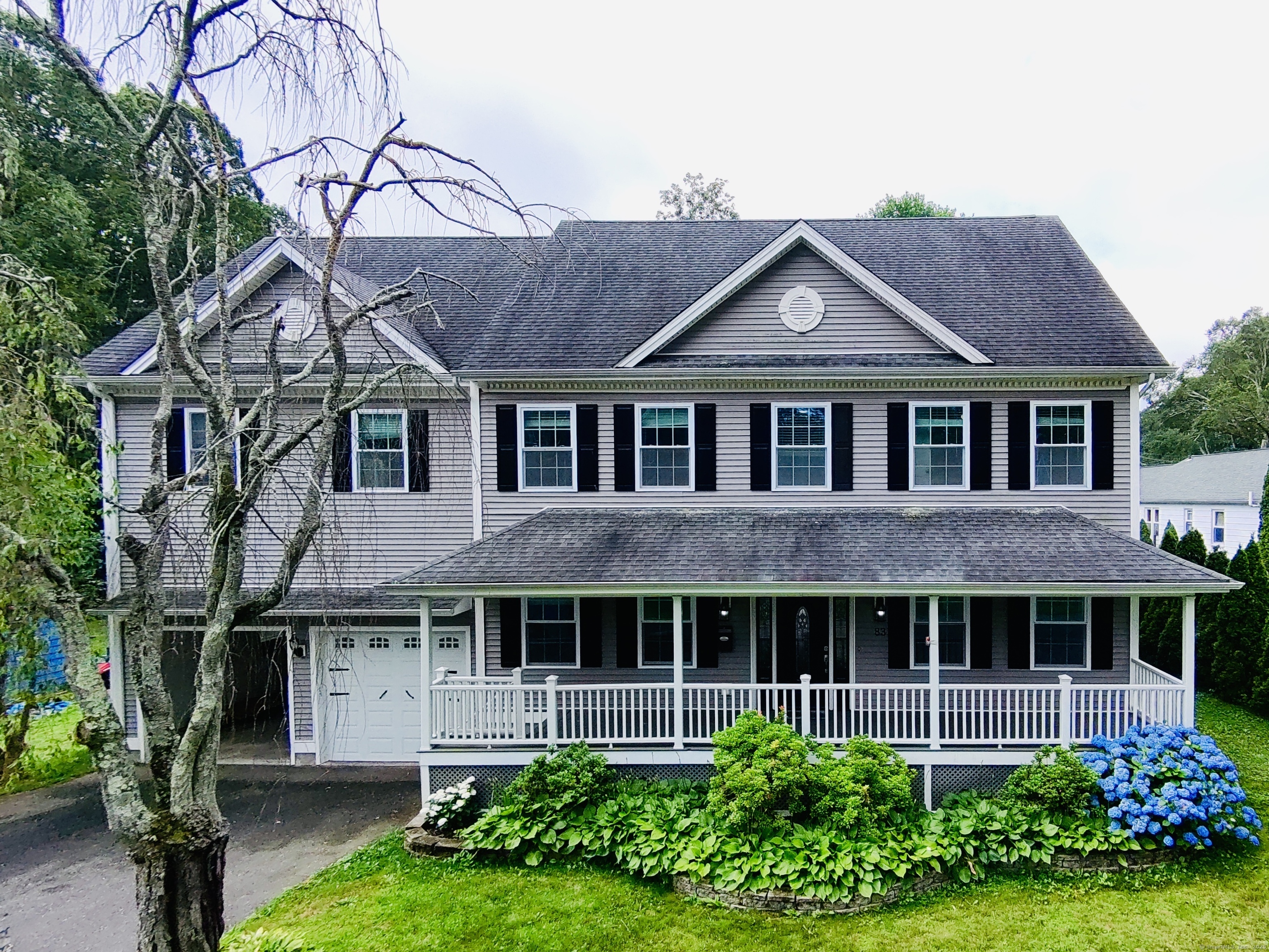 83 Cottage Street  Trumbull CT 06611 photo