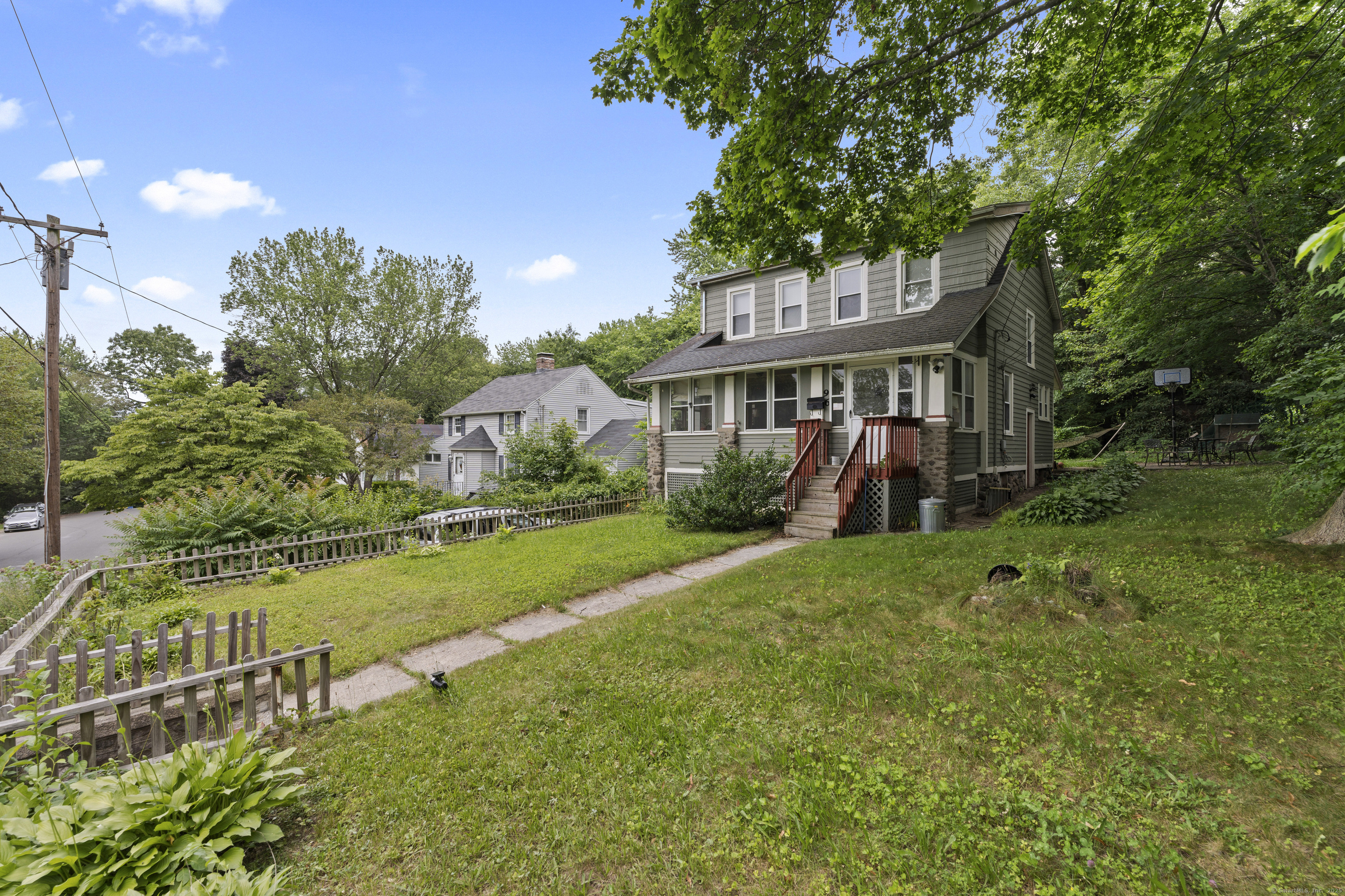 Property Photo:  96 Melbourne Terrace  CT 06704 