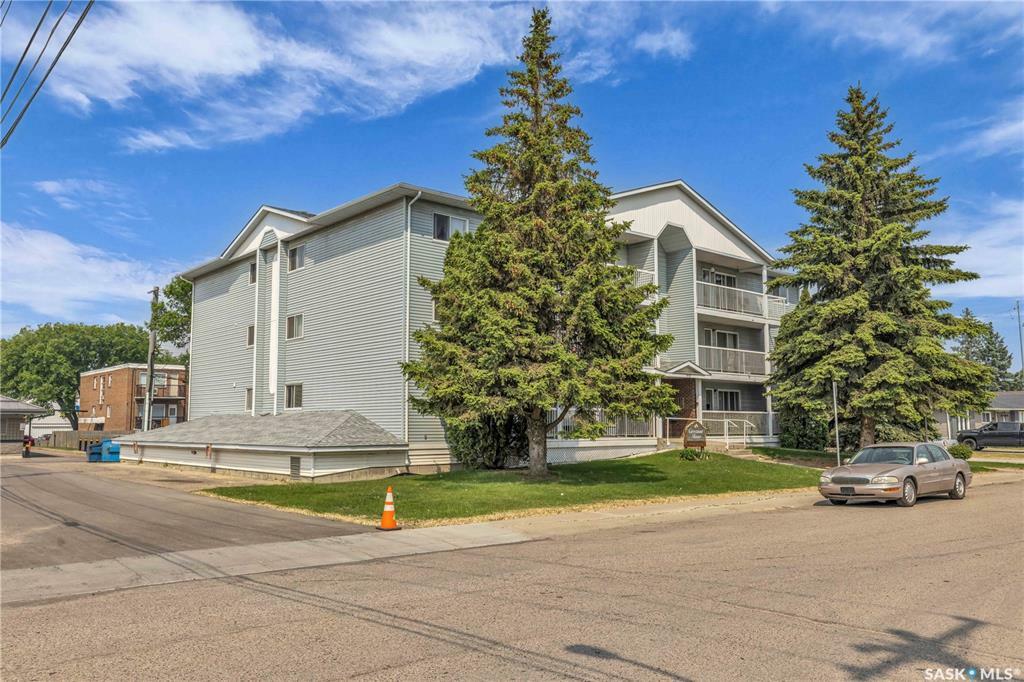 Property Photo: 918 Argyle Avenue 301 SK S7H 2W1