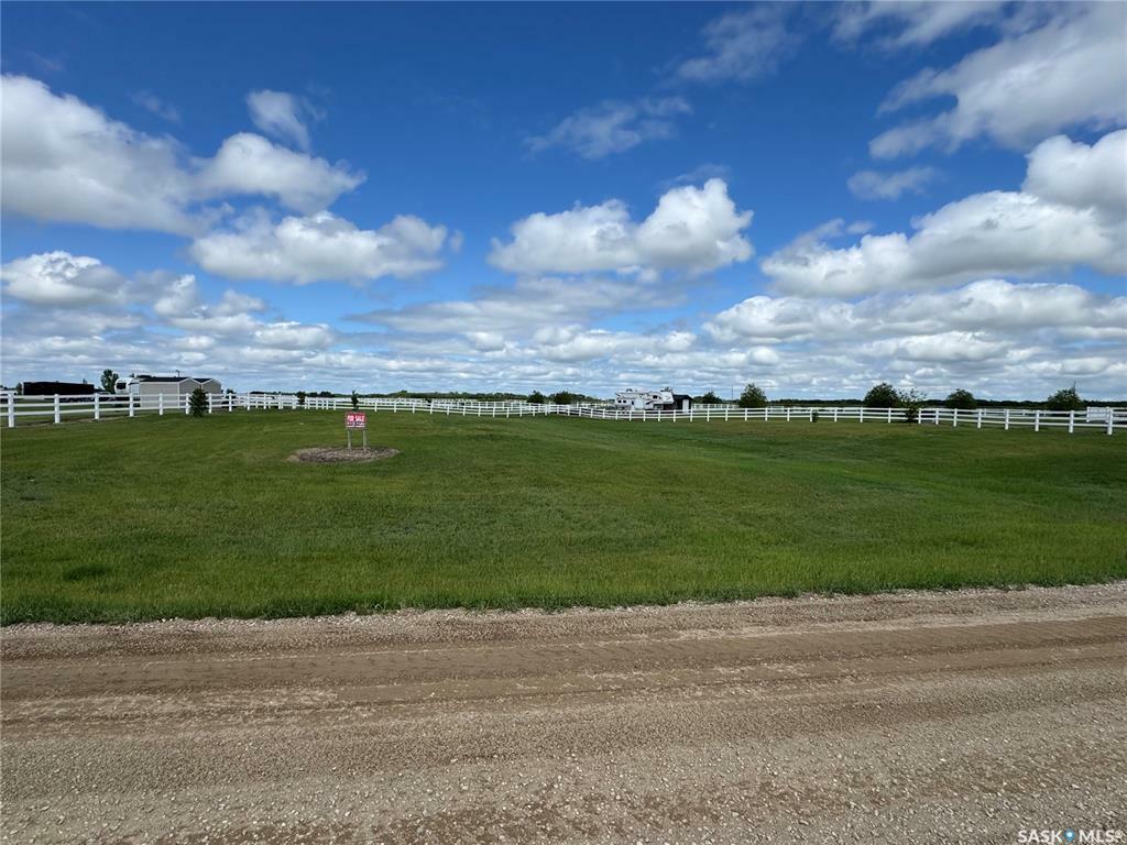 Lot 4 Blk 3 Pape Road  Humboldt Rm No. 370 SK S0K 2A0 photo