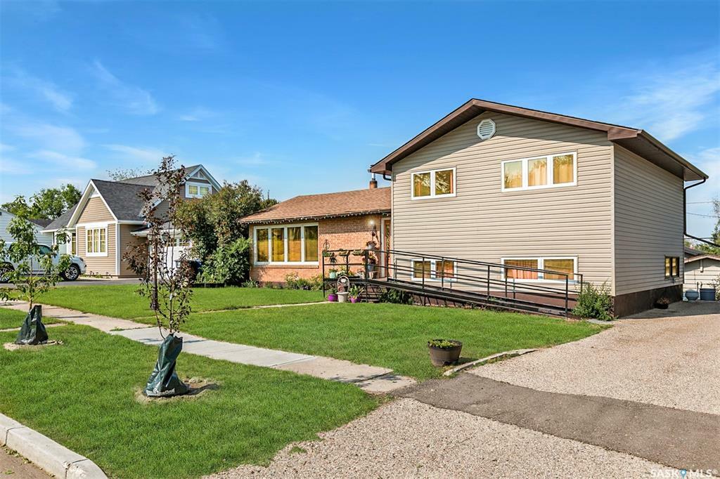Property Photo: 330 Alberta Avenue SK S0L 1R0