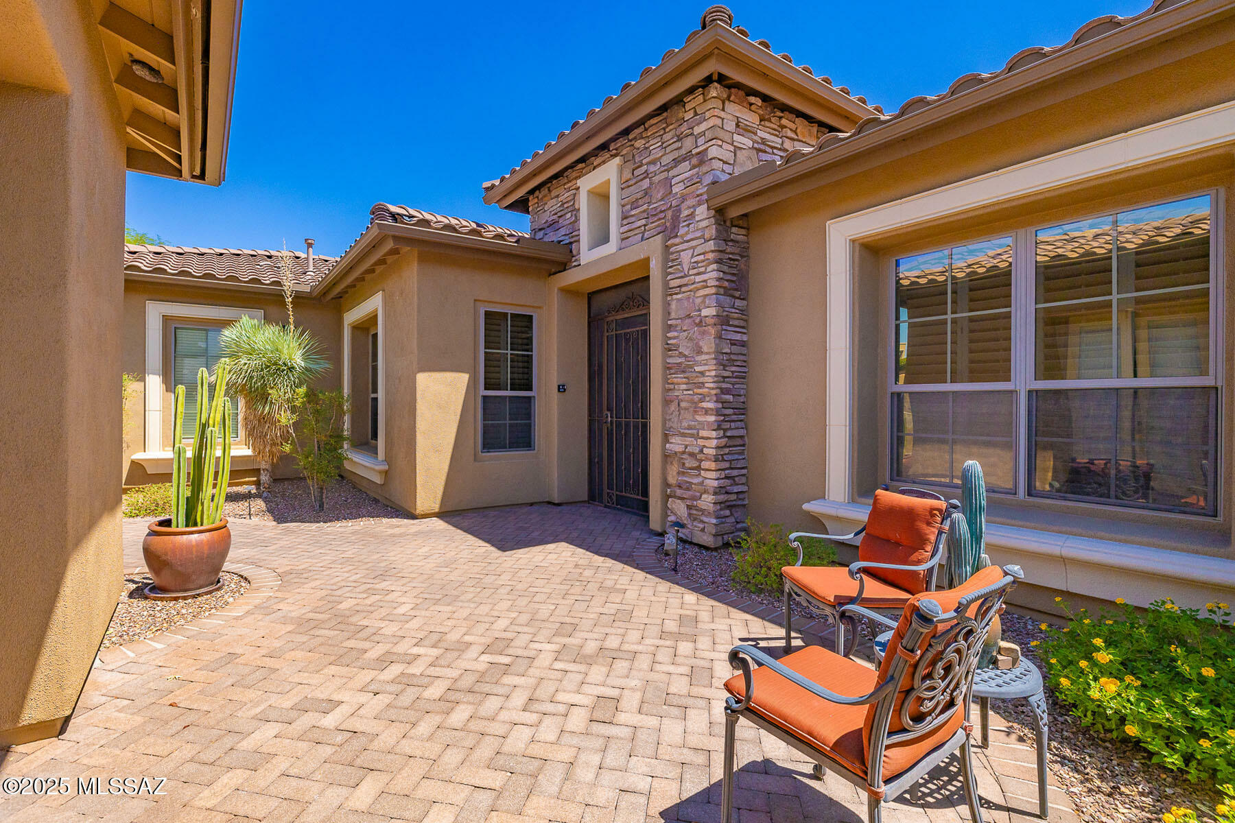 Property Photo:  66120 E Catalina Hills Drive  AZ 85739 