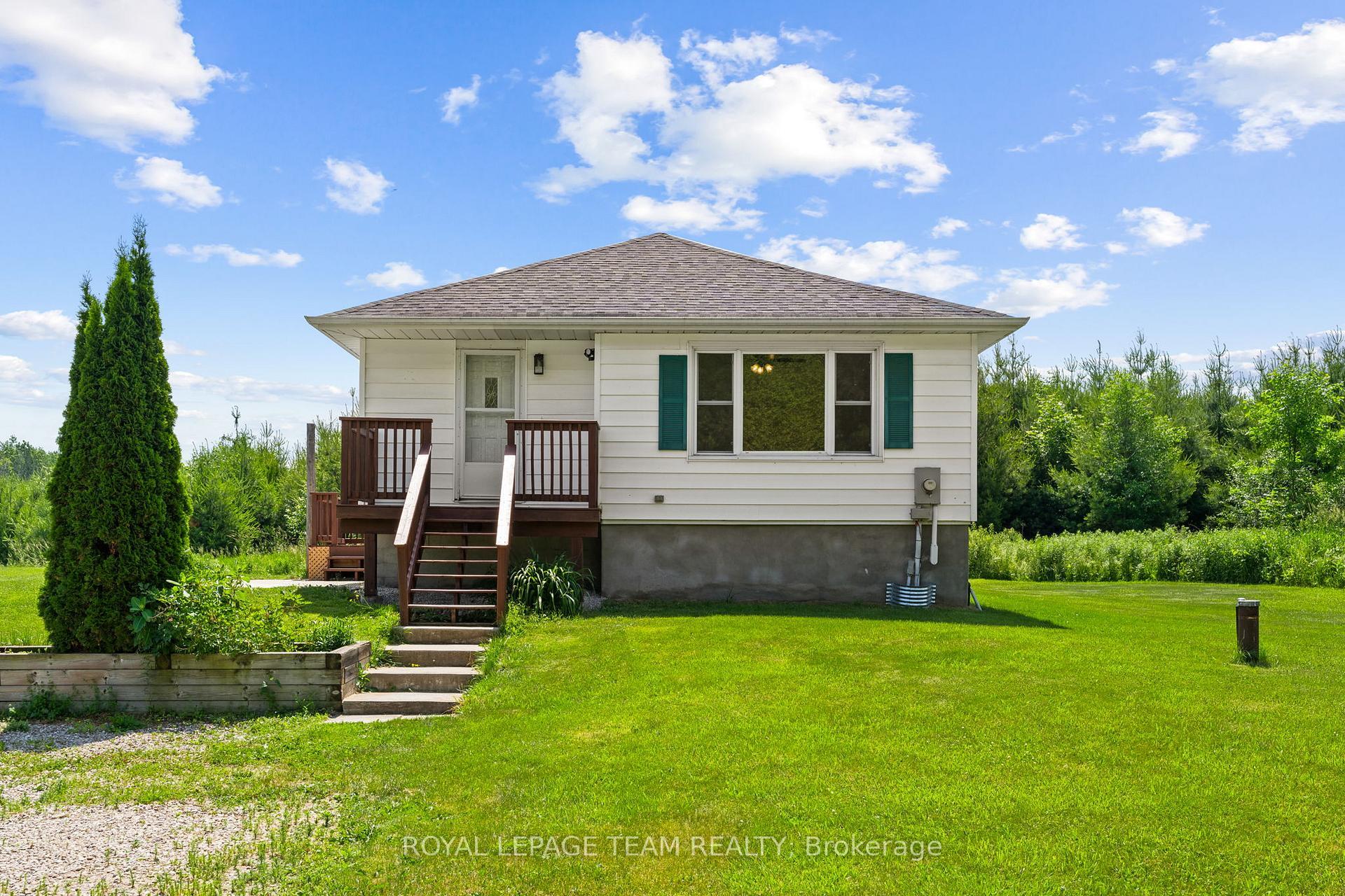 Property Photo:  1523 Drummond Con 6B Road  ON K7H 3C8 