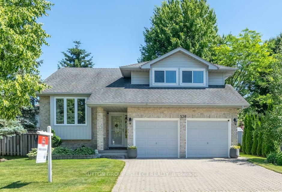 Property Photo: 538 Ambleside Drive ON N6G 4Y9