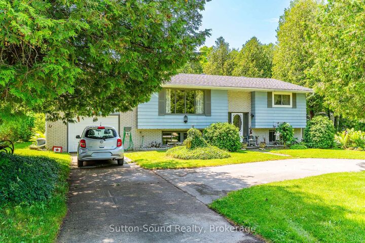 17 Front Street  South Bruce Peninsula ON N0H 1P0 photo