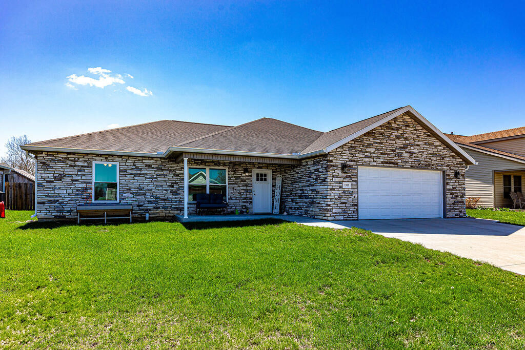 Property Photo: 1313 Arrowhead OH 45356