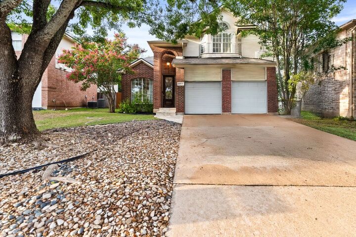 Property Photo: 10919 Sierra Oaks TX 78759