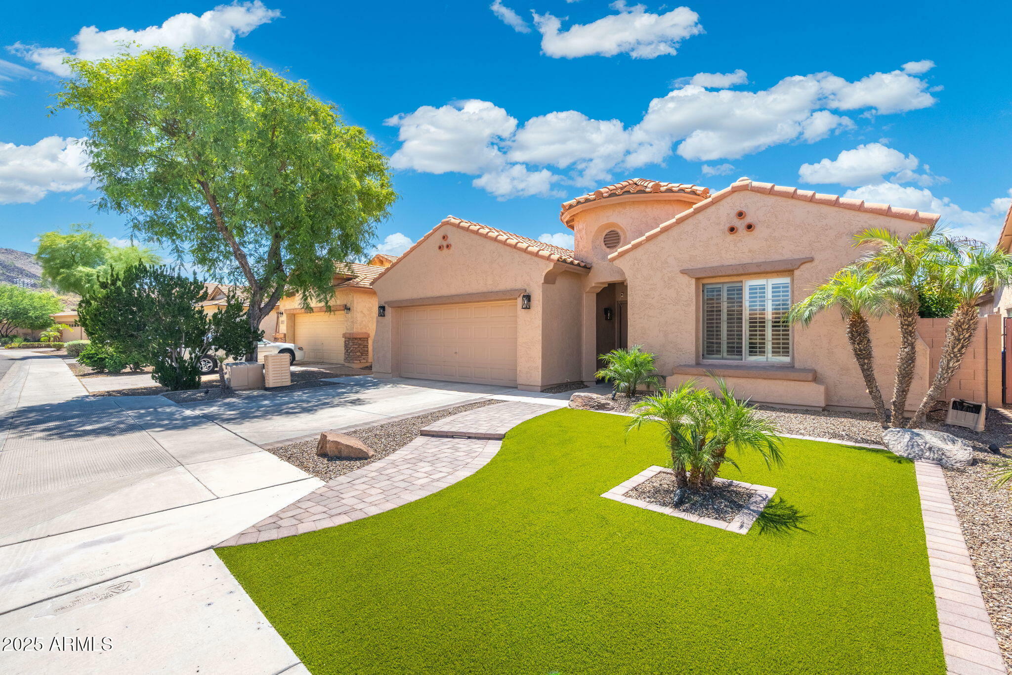 Property Photo: 5123 W Redbird Road AZ 85083