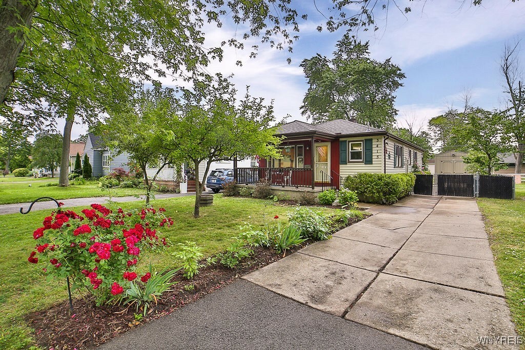 Property Photo: 3415 Wallace Drive NY 14072
