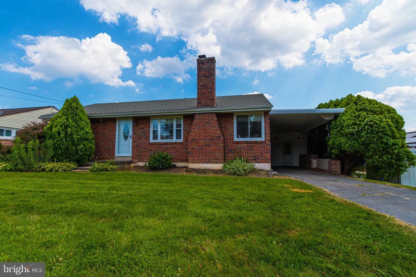 2935 Morningside Drive  Camp Hill PA 17011 photo