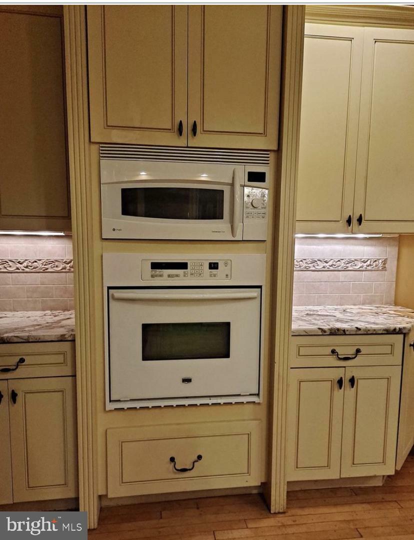 Property Photo: 1339 Dekalb Street PA 19401