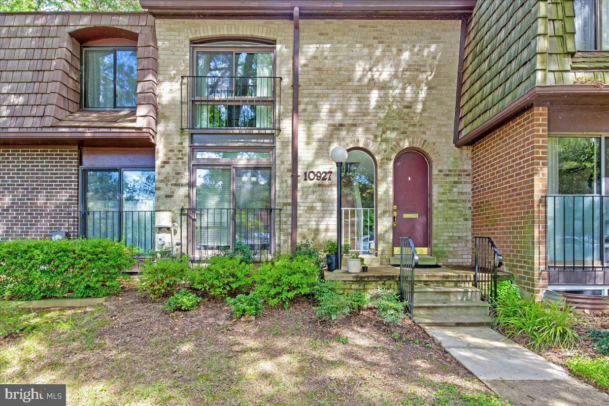 Property Photo: 10927 Deborah Drive MD 20854