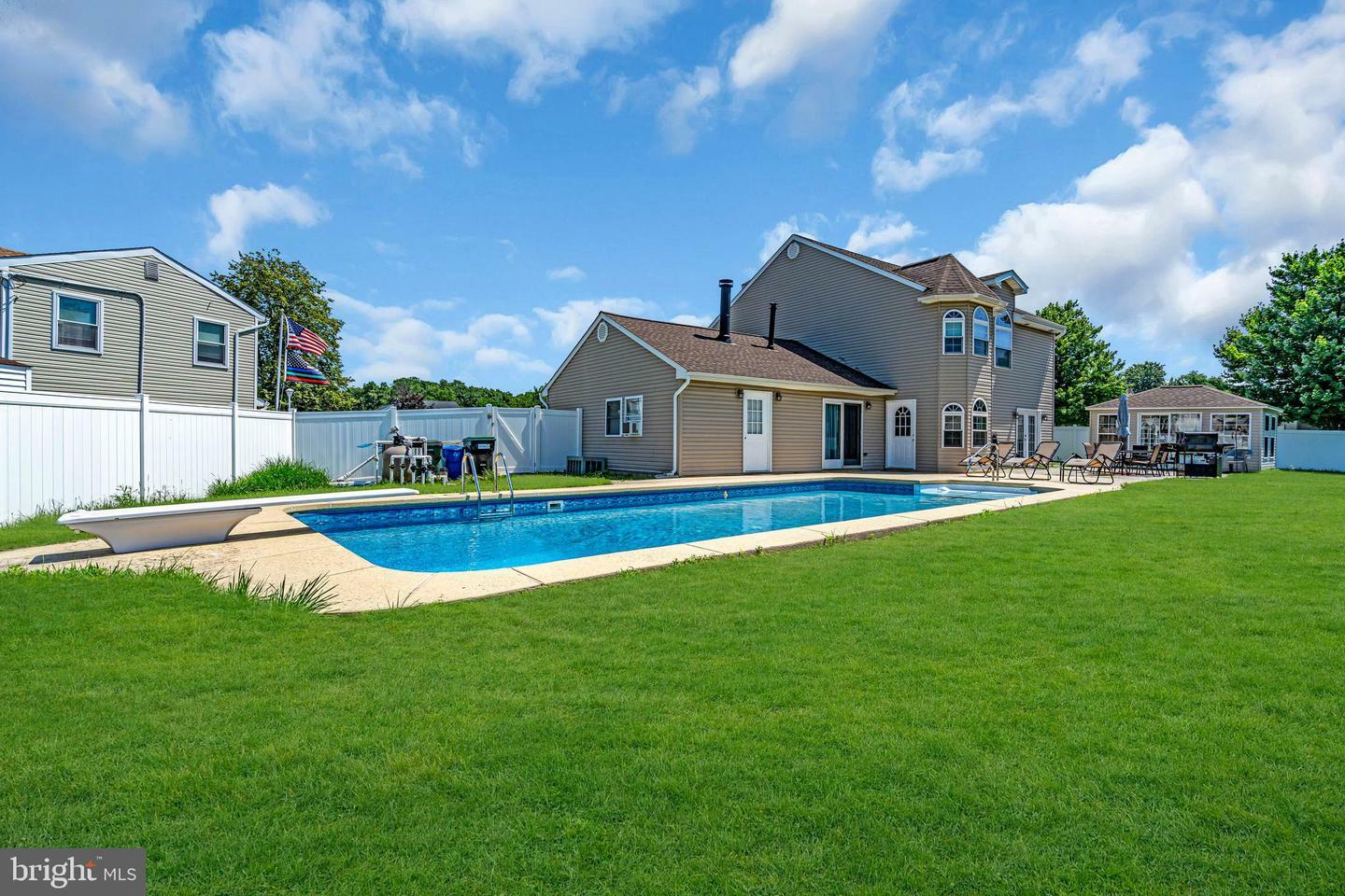 Property Photo:  3 Rachel Court  NJ 07731 