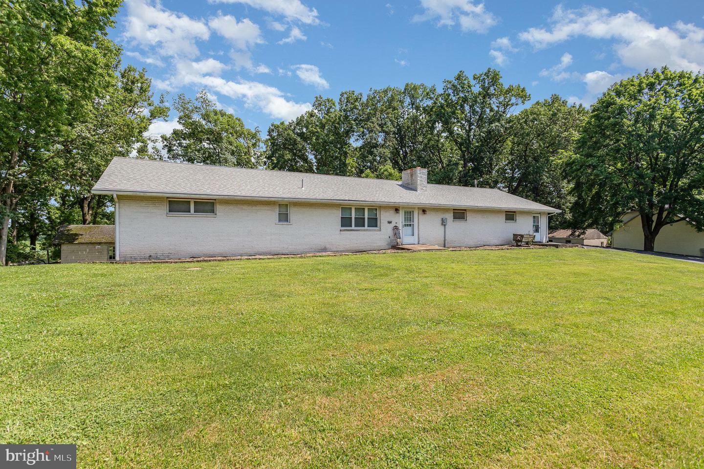 Property Photo: 203 Ridge Road PA 17015