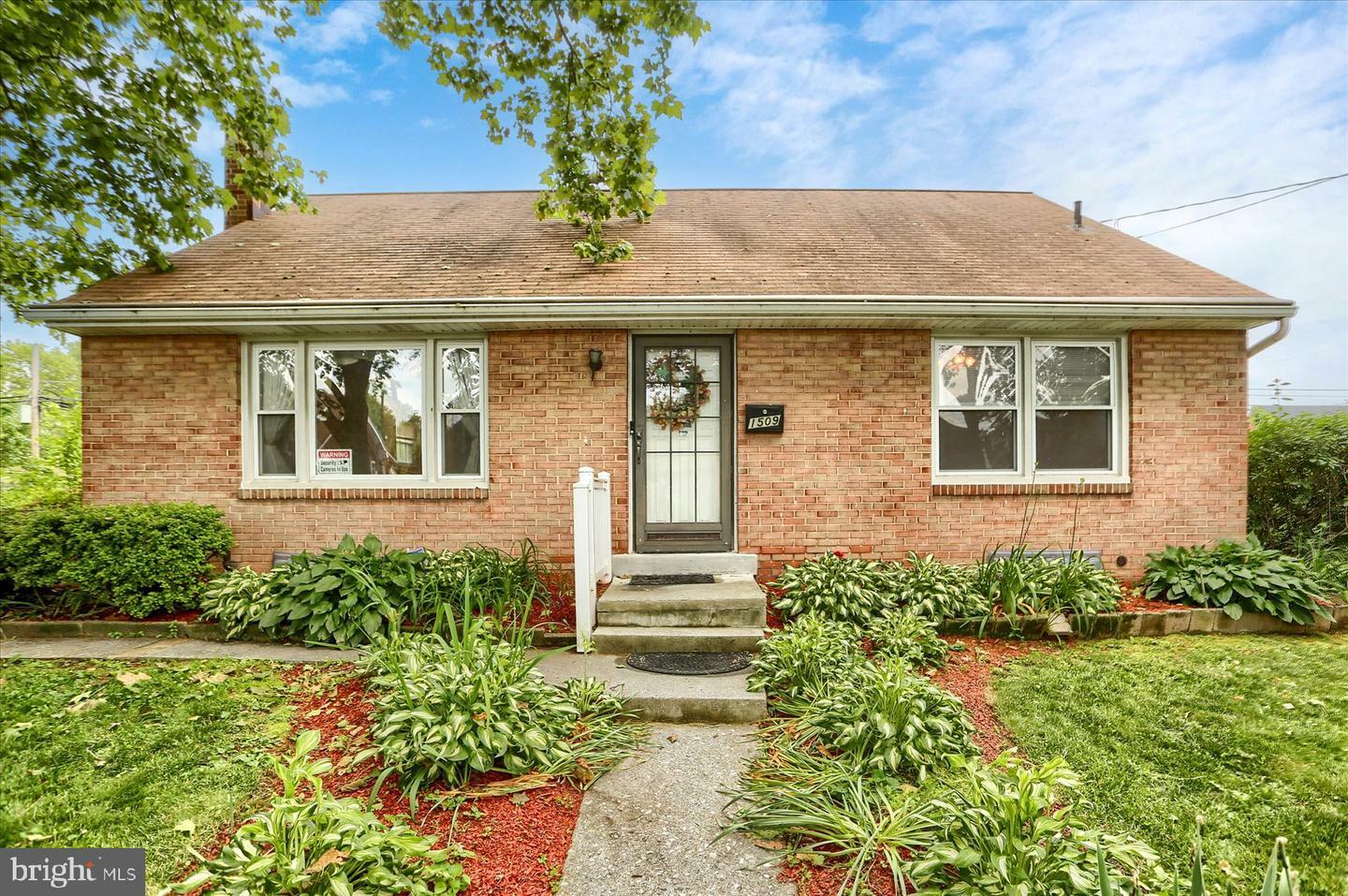 1509 Sycamore Street  Harrisburg PA 17104 photo