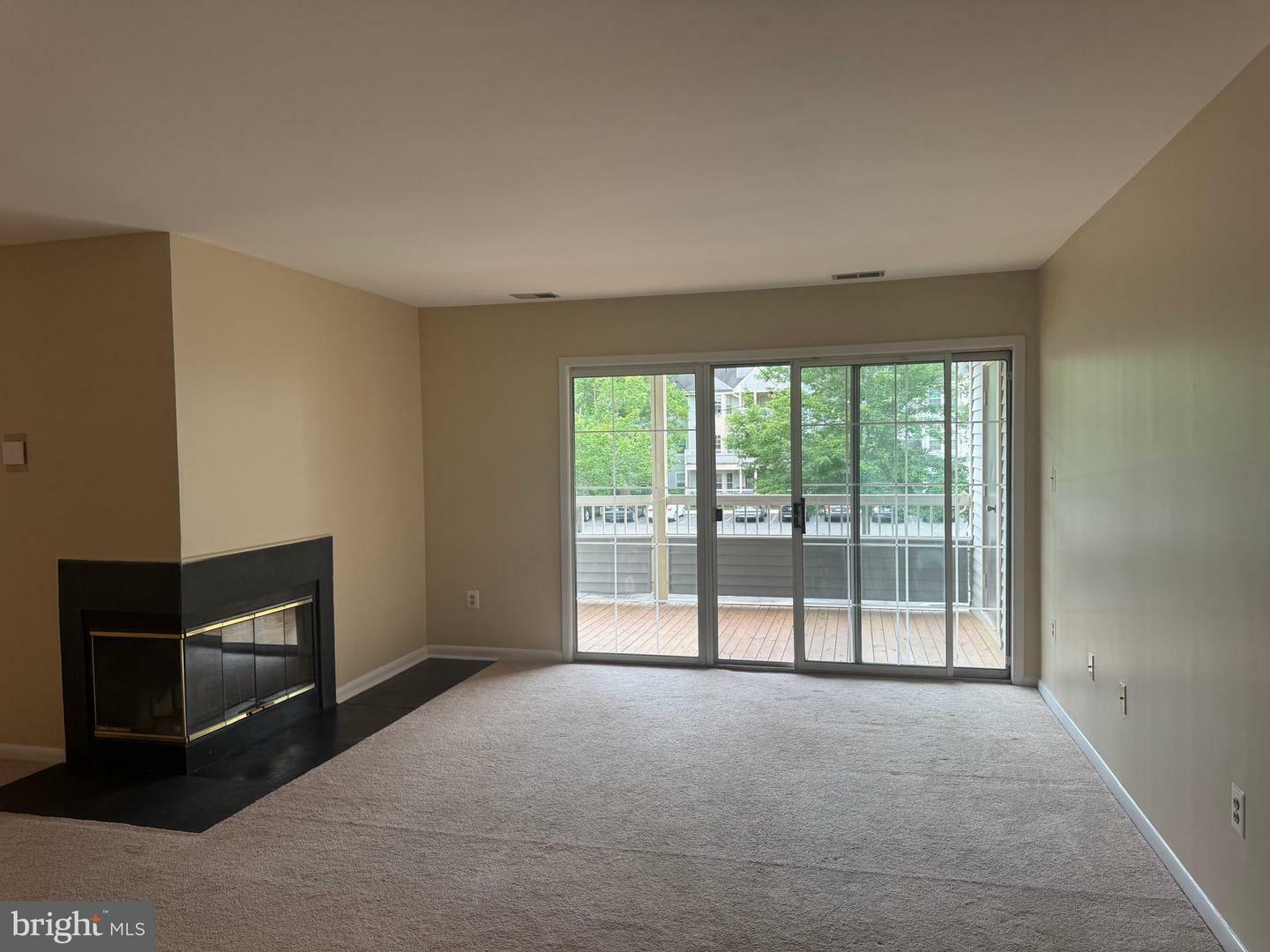 Property Photo: 112 Biscayne Court 8 NJ 08540