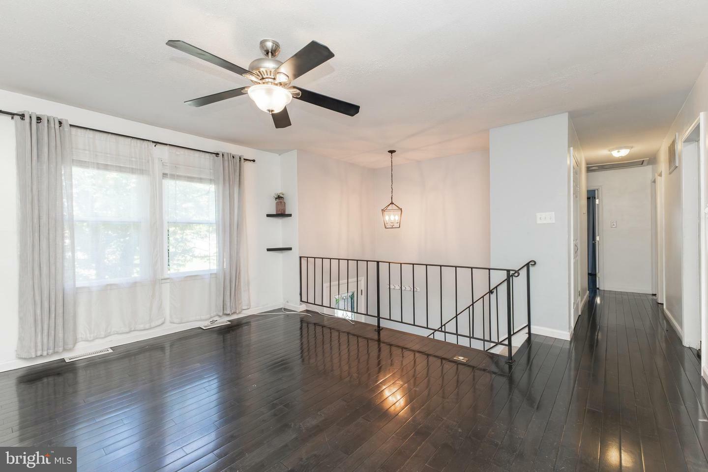 Property Photo: 1103 Pembroke Court MD 20602