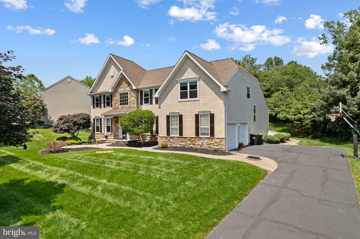 Property Photo: 114 Pine Lane E PA 19067