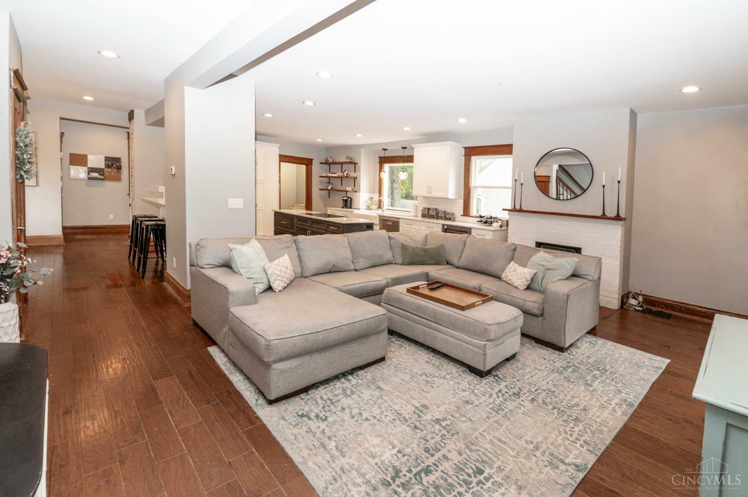Property Photo: 3762 Isabella Avenue OH 45209
