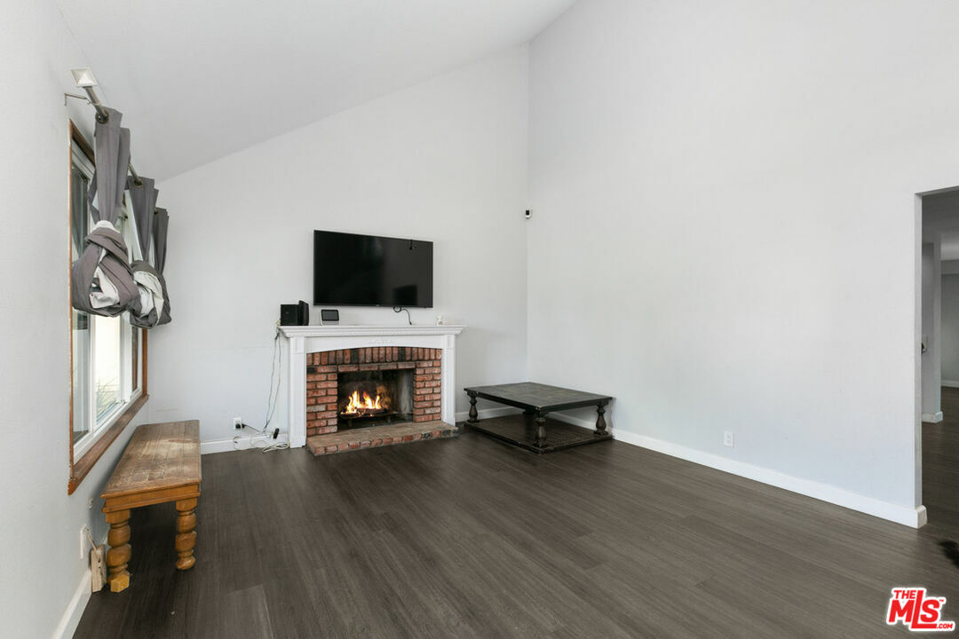 Property Photo: 6703 Poinsettia Ct CA 91710