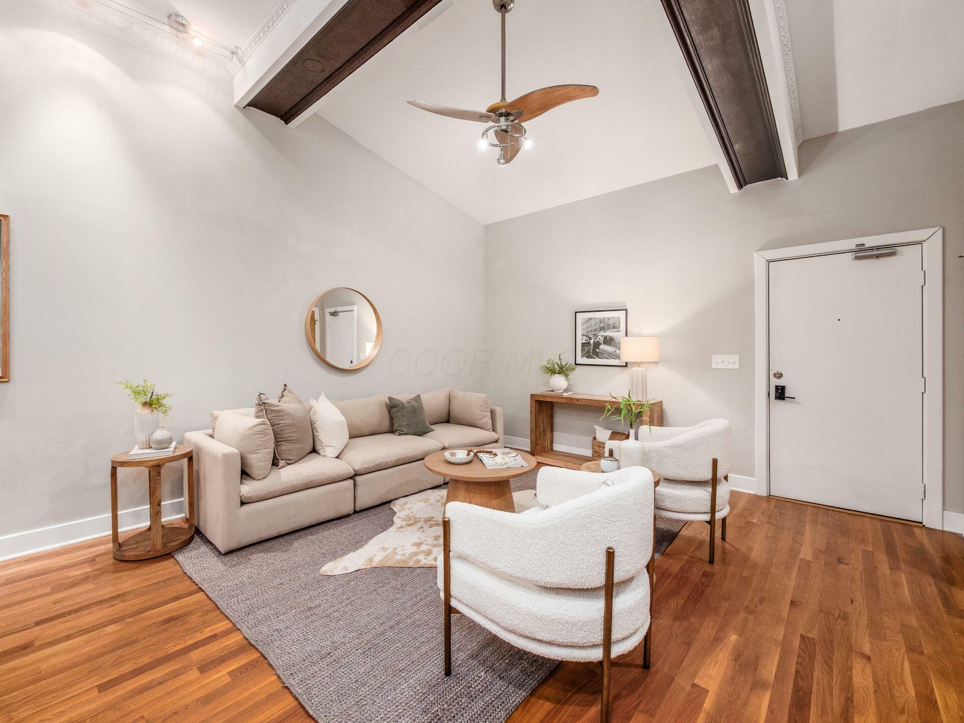 Property Photo: 1276 N High Street OH 43201
