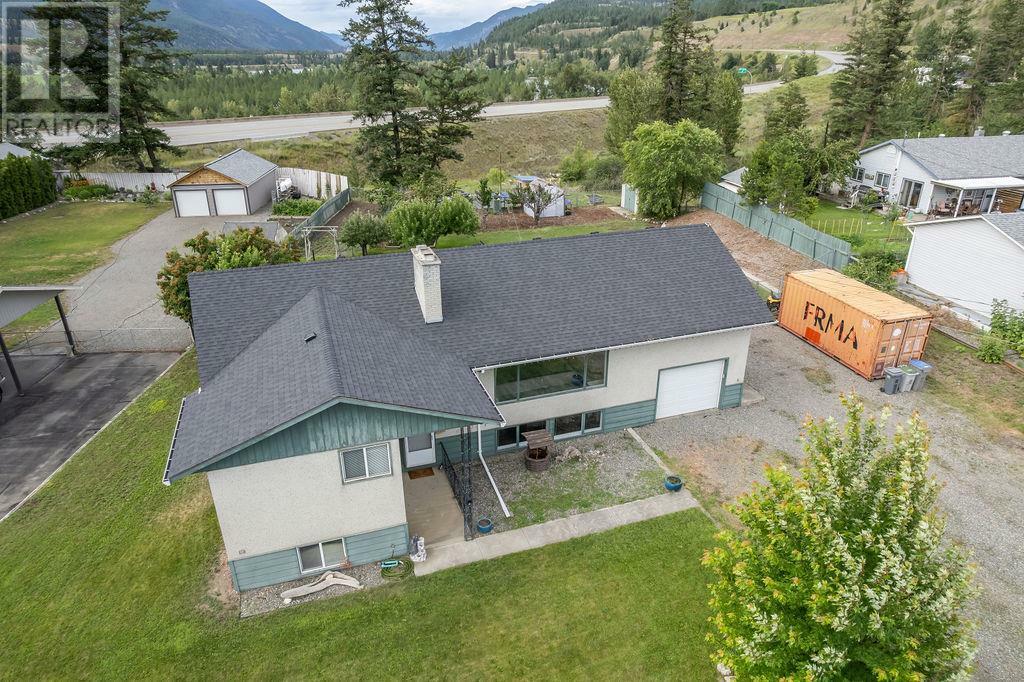 Photo de la propriété: 450 Station Road BC V2H 0B5