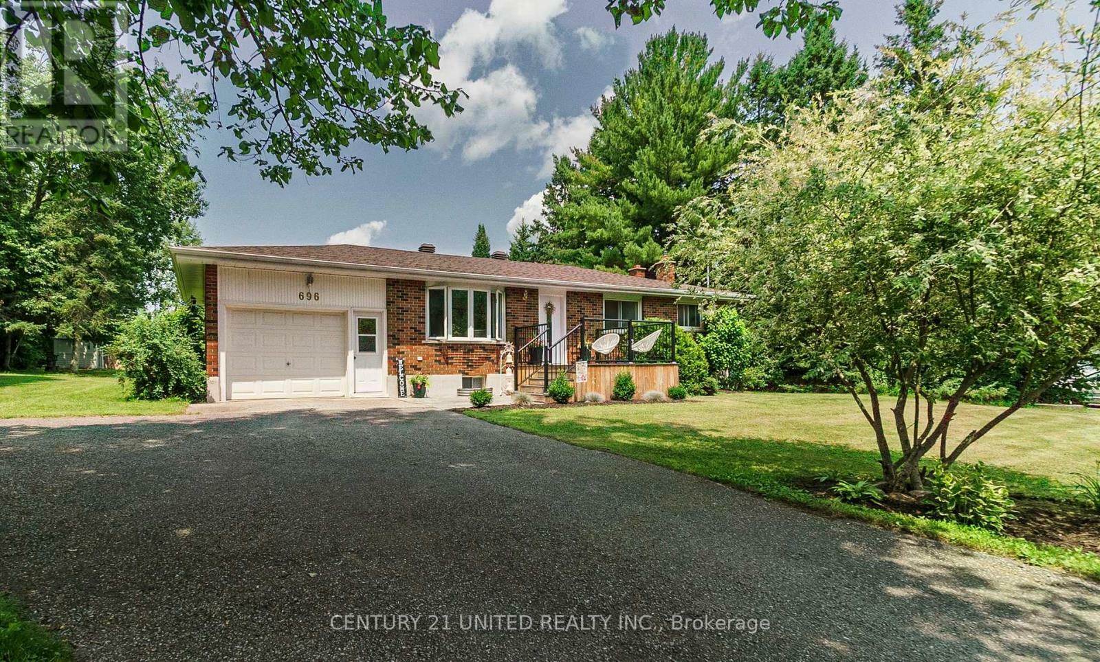 696 Skyline Road  Selwyn ON K0L 1T0 photo