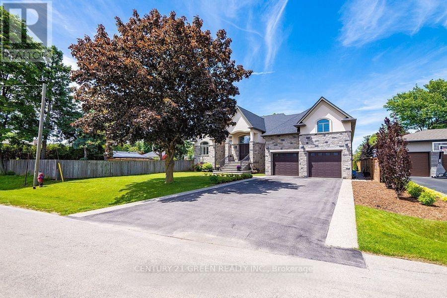 Property Photo: 679 Hiawatha Boulevard ON L9G 3A6